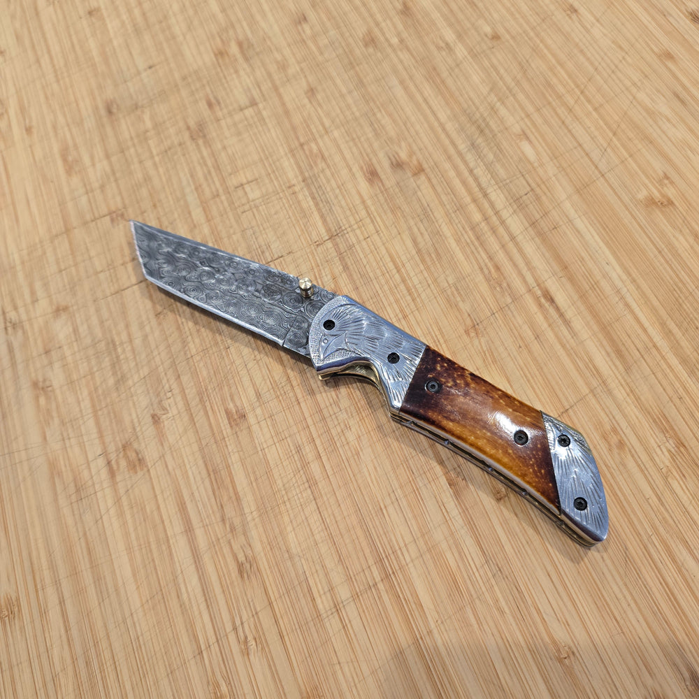 El Matador's Tanto Damascus Pocket Knife