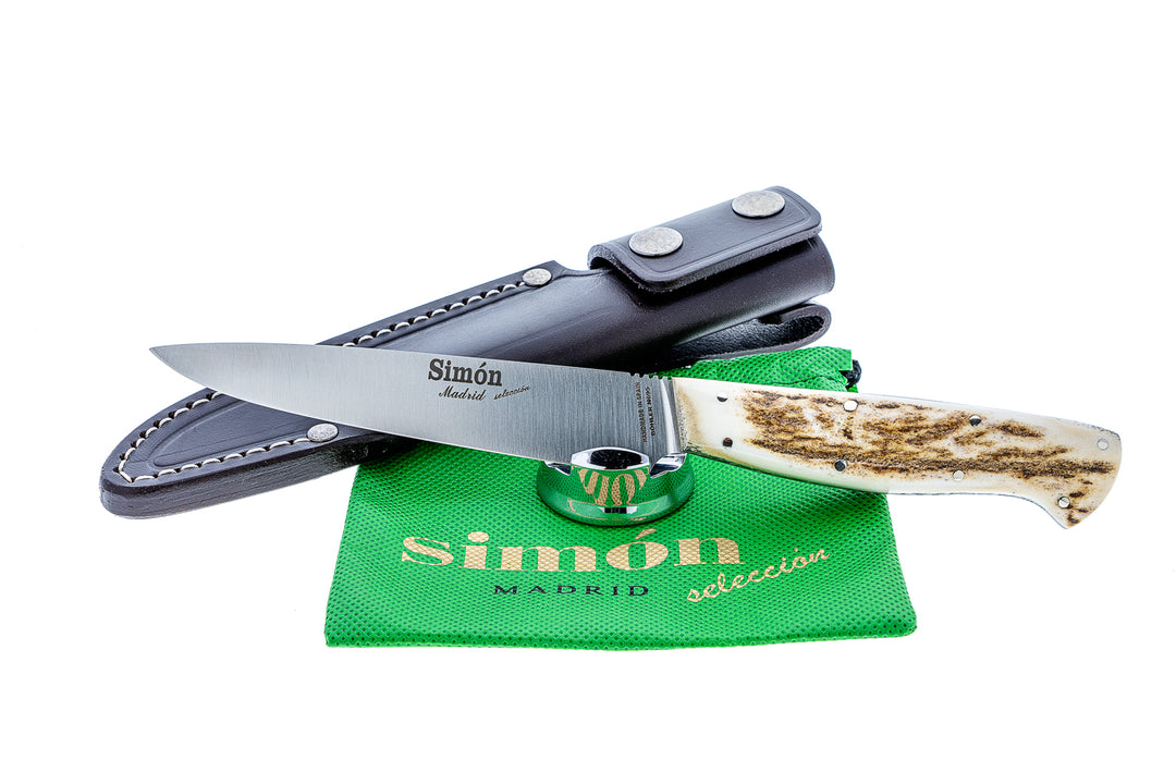 Simón Criollo Medium Knife – Stag Horn Handle