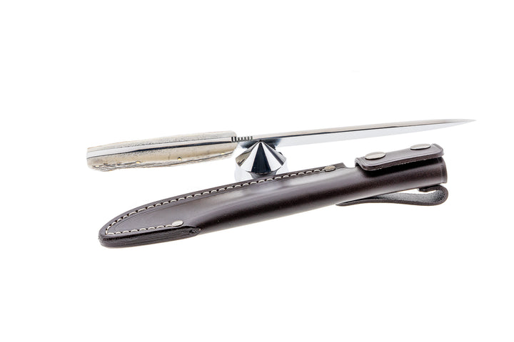 Simón Criollo Large Knife – Stag Horn Handle