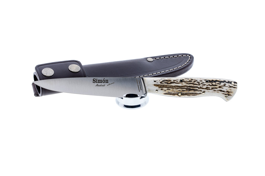 Simón Criollo Medium Knife – Stag Horn Handle