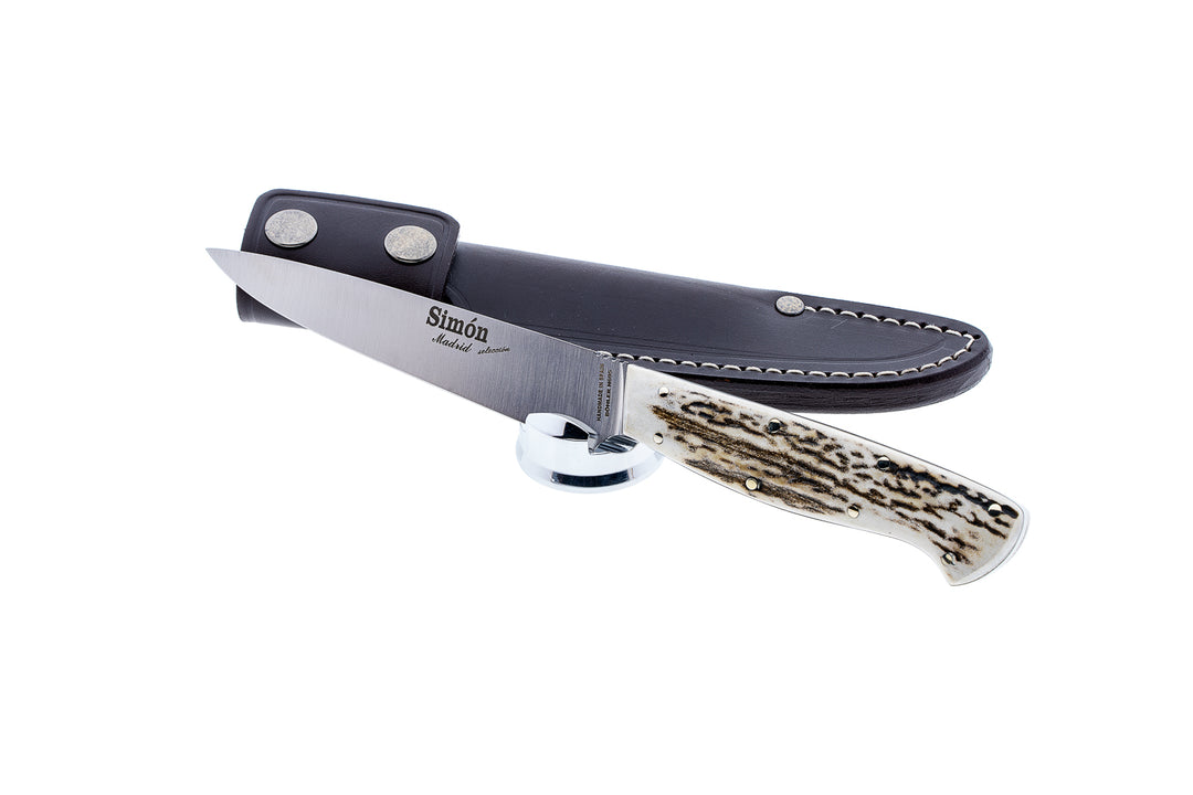 Simón Criollo Medium Knife – Stag Horn Handle