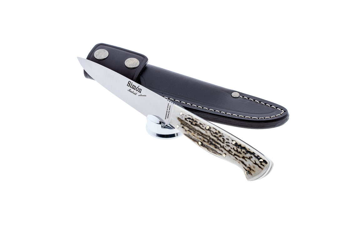 Simón Criollo Medium Knife – Stag Horn Handle