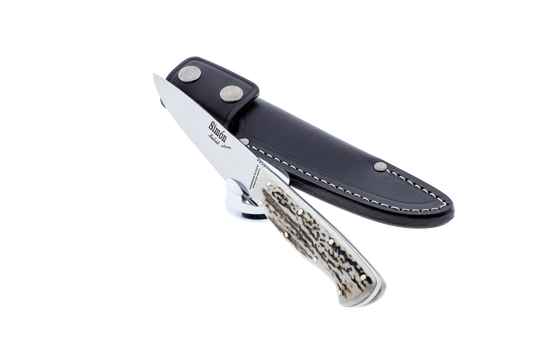 Simón Criollo Medium Knife – Stag Horn Handle