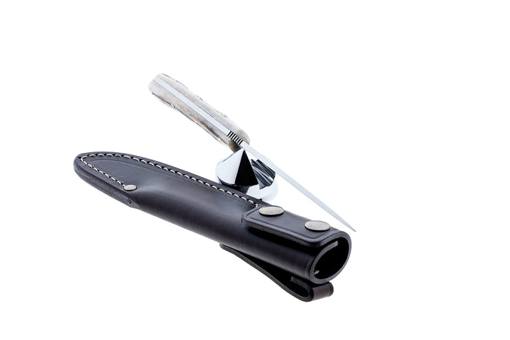 Simón Criollo Medium Knife – Stag Horn Handle