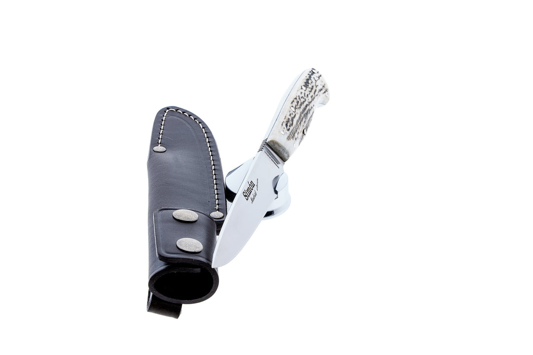 Simón Criollo Medium Knife – Stag Horn Handle