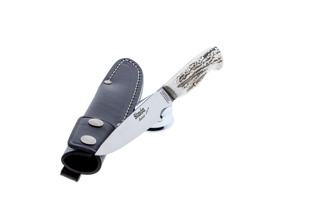 Simón Criollo Medium Knife – Stag Horn Handle